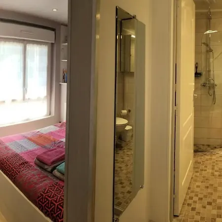 Au Calme Et Central, Proche Thermes Apartament