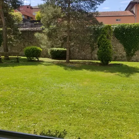 Apartament Au Calme Et Central, Proche Thermes